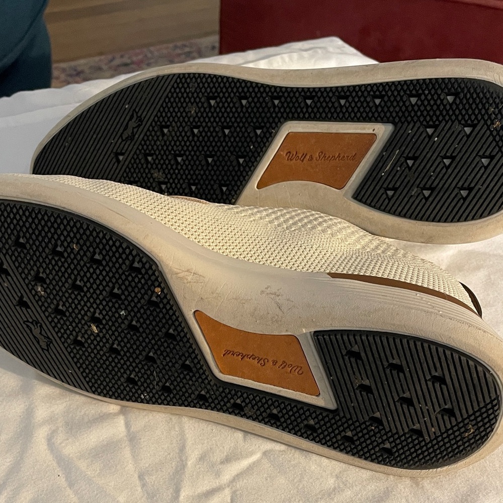 FLASH SALE! Wolf & Shepherd Cream Derby Shoes for Men - Picture 4 of 4